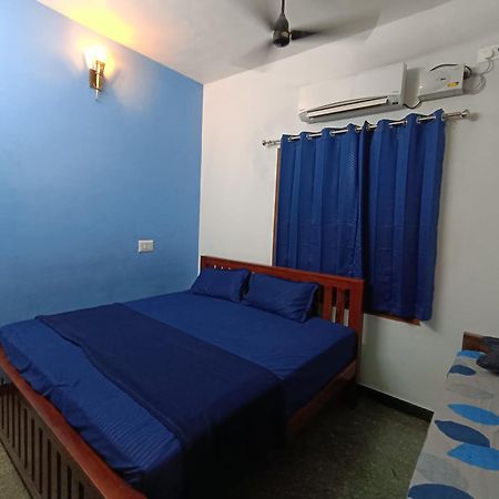 Omkara - The Fives Guest House Tiruvannamalai Room photo